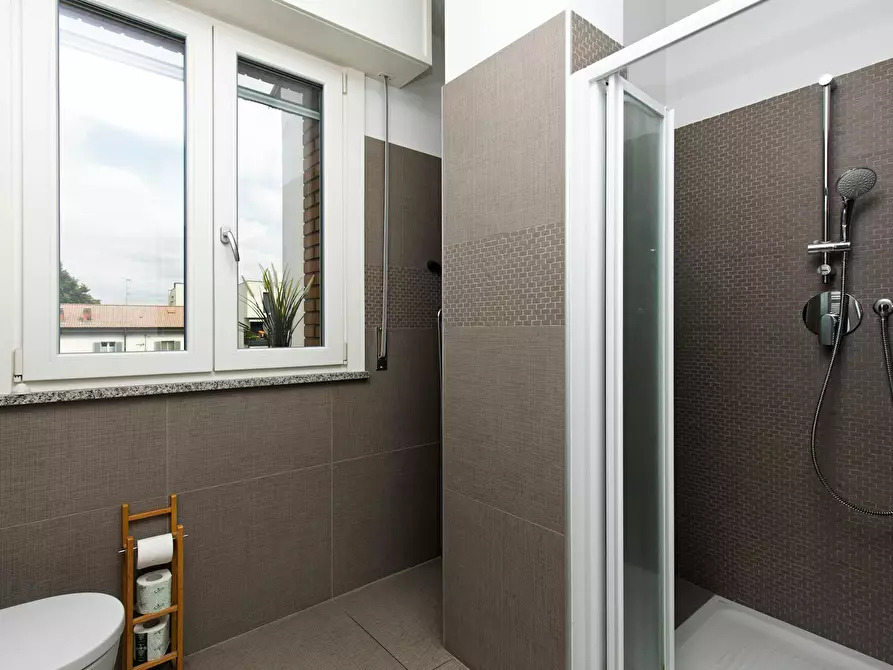 Immagine 8 di Camera in affitto  in Via Luigi Mercantini a Milano