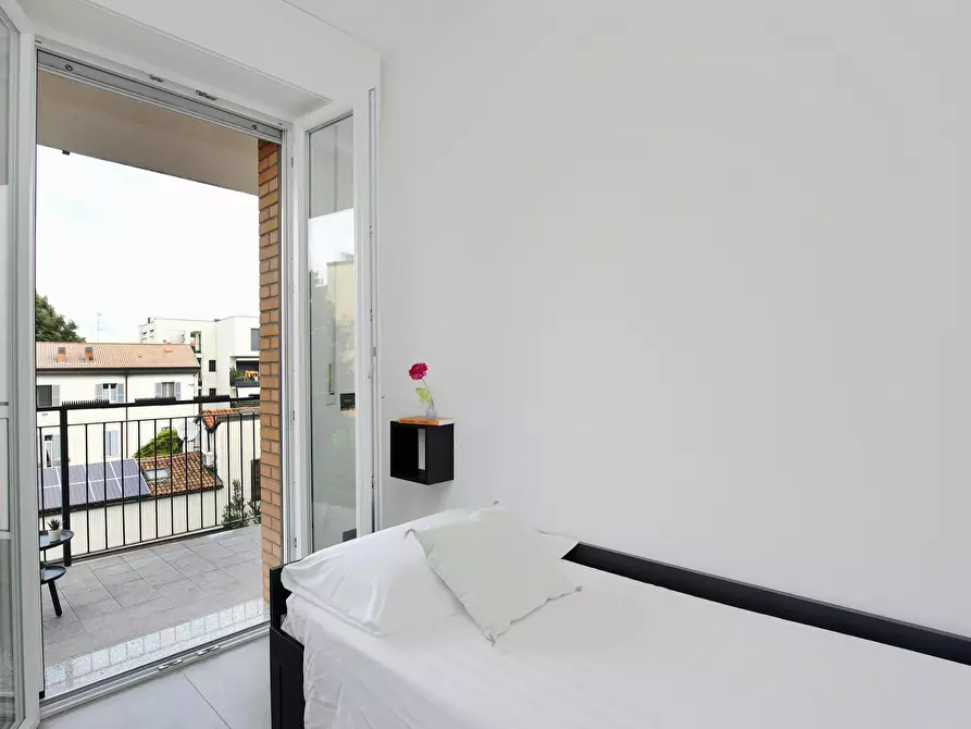 Immagine 5 di Camera in affitto  in Via Luigi Mercantini a Milano