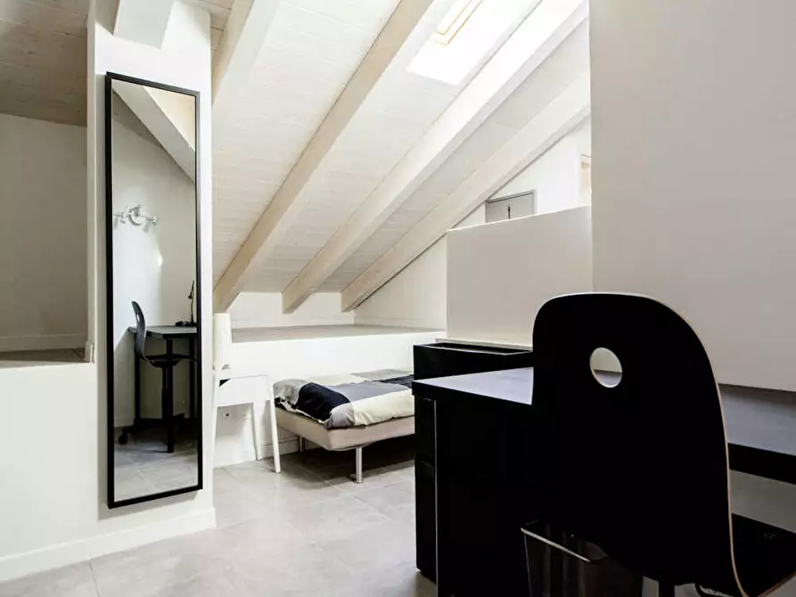 Immagine 3 di Camera in affitto  in Via Oreste Regnoli a Bologna