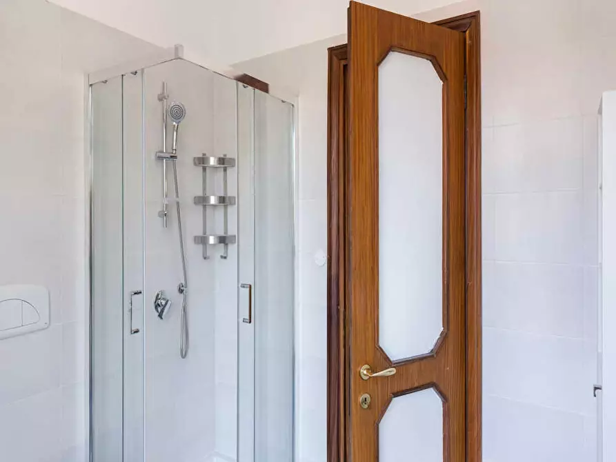 Immagine 9 di Camera in affitto  in Viale Giovanni Vicini a Bologna