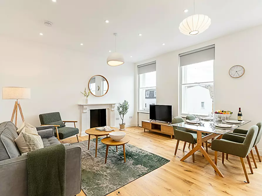 Immagine 8 di Appartamento in affitto  in Fulham Road a Kensington