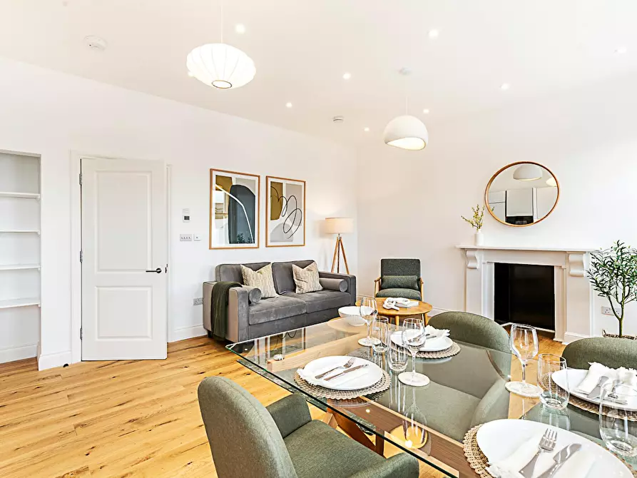 Immagine 10 di Appartamento in affitto  in Fulham Road a Kensington