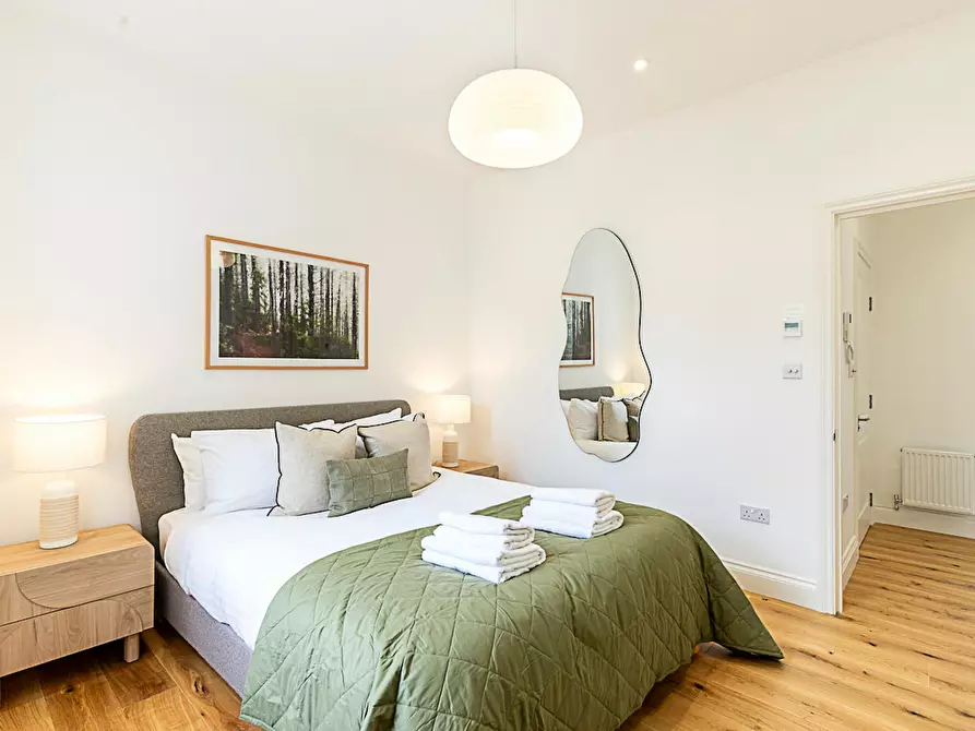 Immagine 2 di Appartamento in affitto  in Fulham Road a Kensington