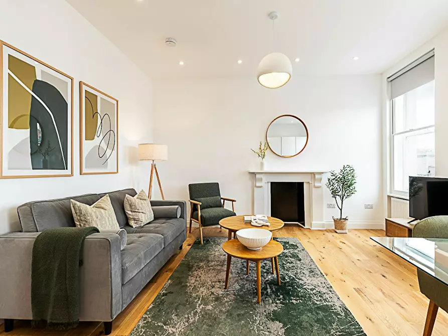 Immagine 9 di Appartamento in affitto  in Fulham Road a Kensington