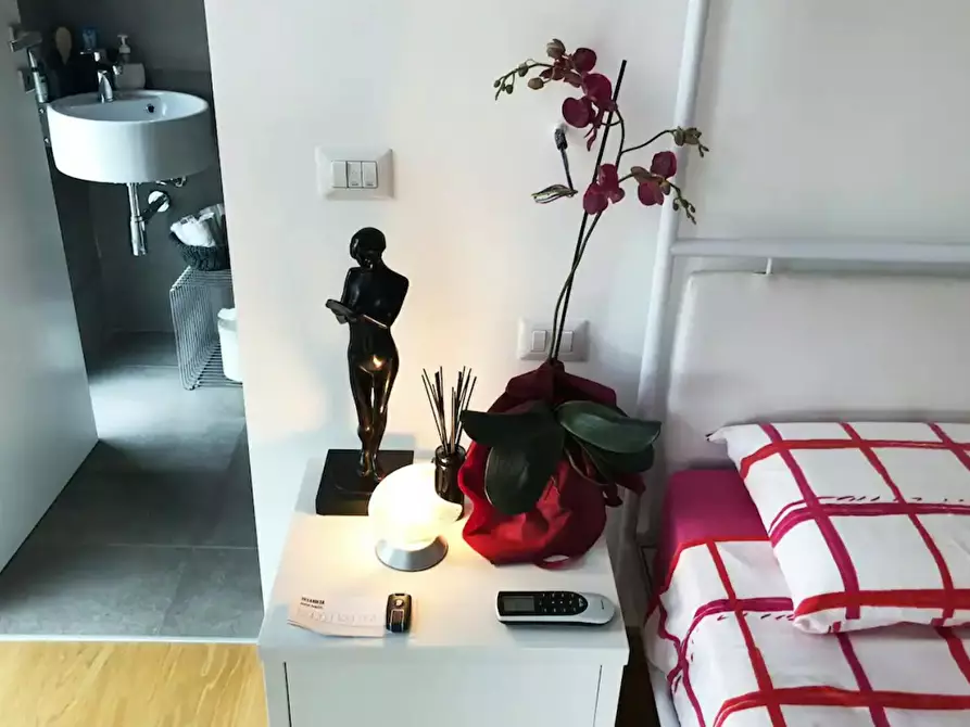 Immagine 4 di Camera in affitto  in Via Pompeo Mariani a Milano