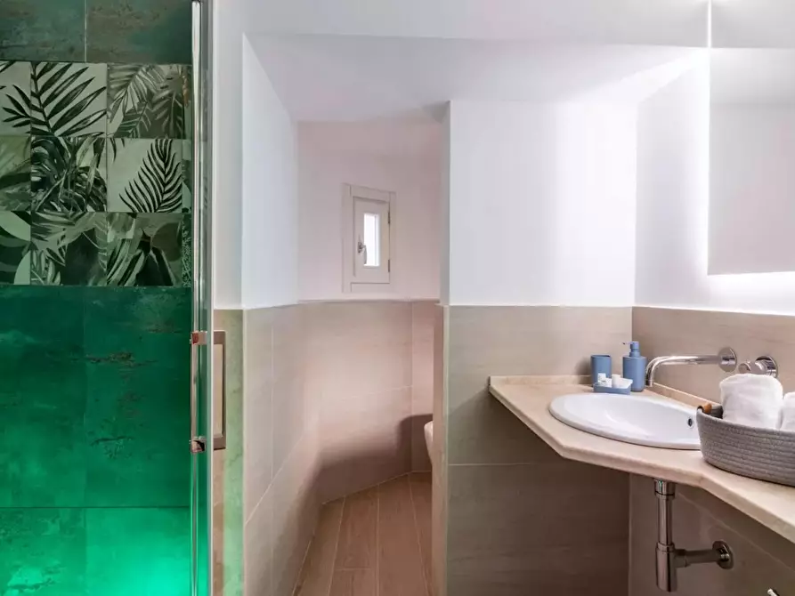 Immagine 6 di Appartamento in affitto  in Via Cavour a Roma