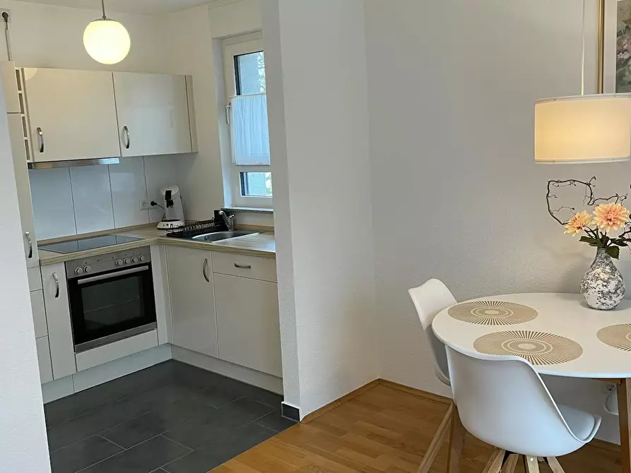 Immagine 10 di Appartamento in affitto  in Zähringerstraße a Wiesbaden