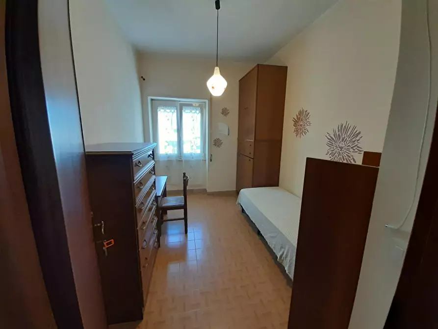 Immagine 1 di Camera in affitto  in Via Aurora a Reggio Di Calabria