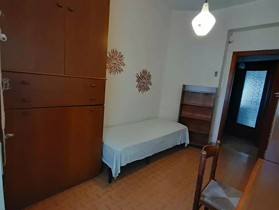 Immagine 7 di Camera in affitto  in Via Aurora a Reggio Di Calabria