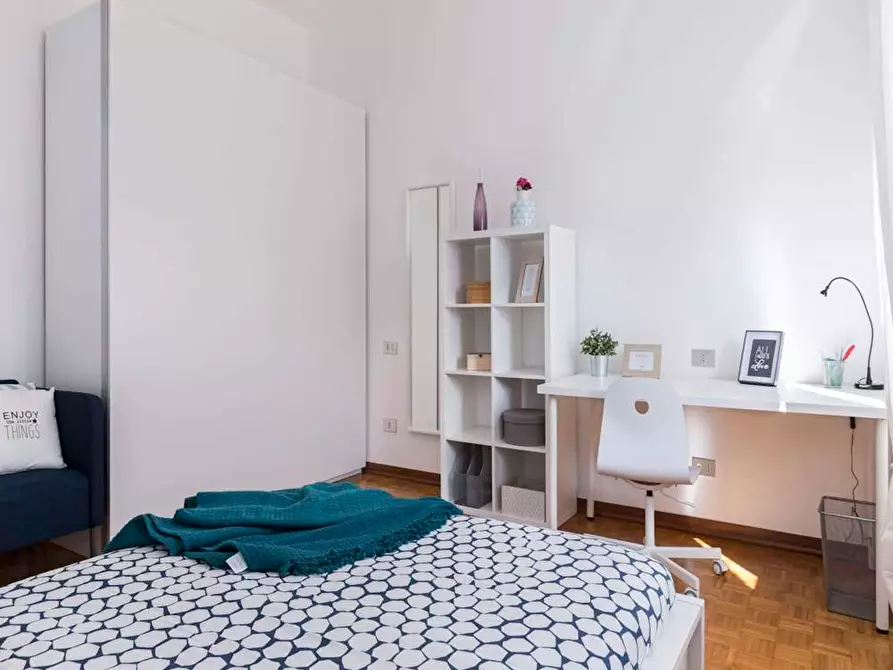 Immagine 6 di Camera in affitto  in Via Delle Betulle a Milano