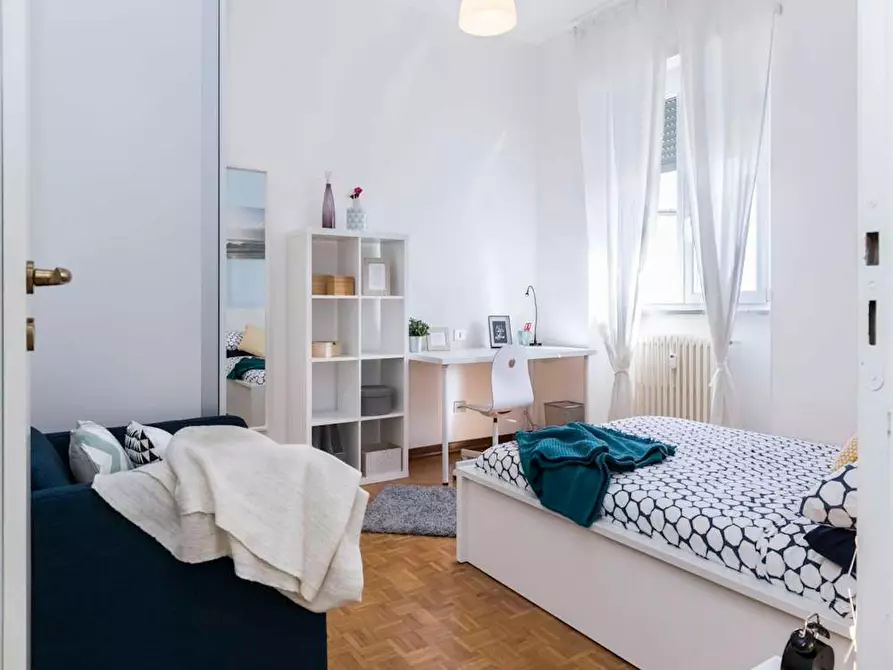 Immagine 3 di Camera in affitto  in Via Delle Betulle a Milano