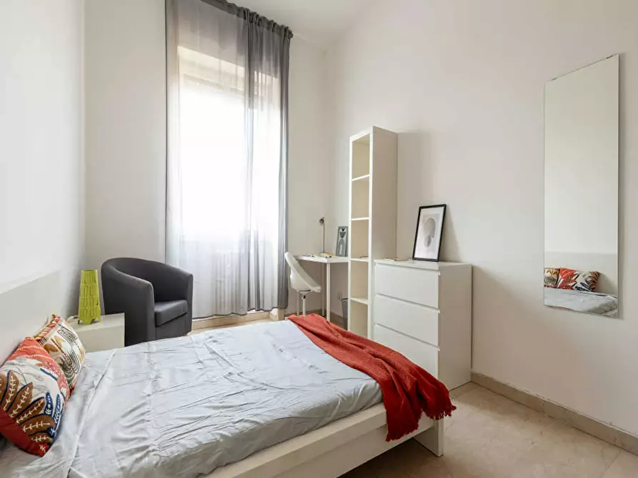 Immagine 1 di Camera in affitto  in Corso San Gottardo a Milano