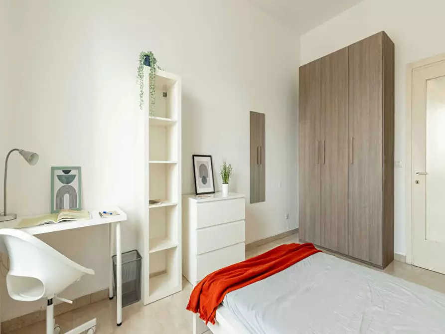 Immagine 6 di Camera in affitto  in Corso San Gottardo a Milano