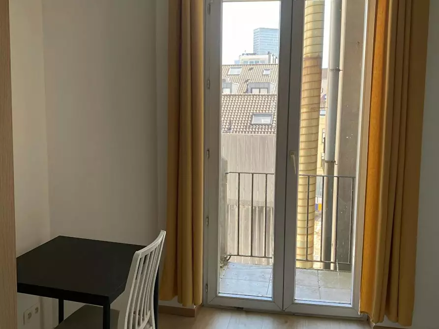 Immagine 2 di Camera in affitto  in Boulevard Maurice Lemonnier a Bruxelles