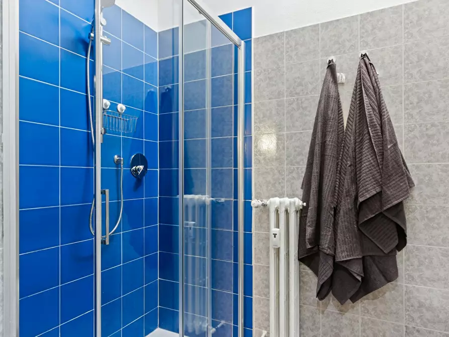 Immagine 5 di Camera in affitto  in Via Giuseppe Massarenti a Milano