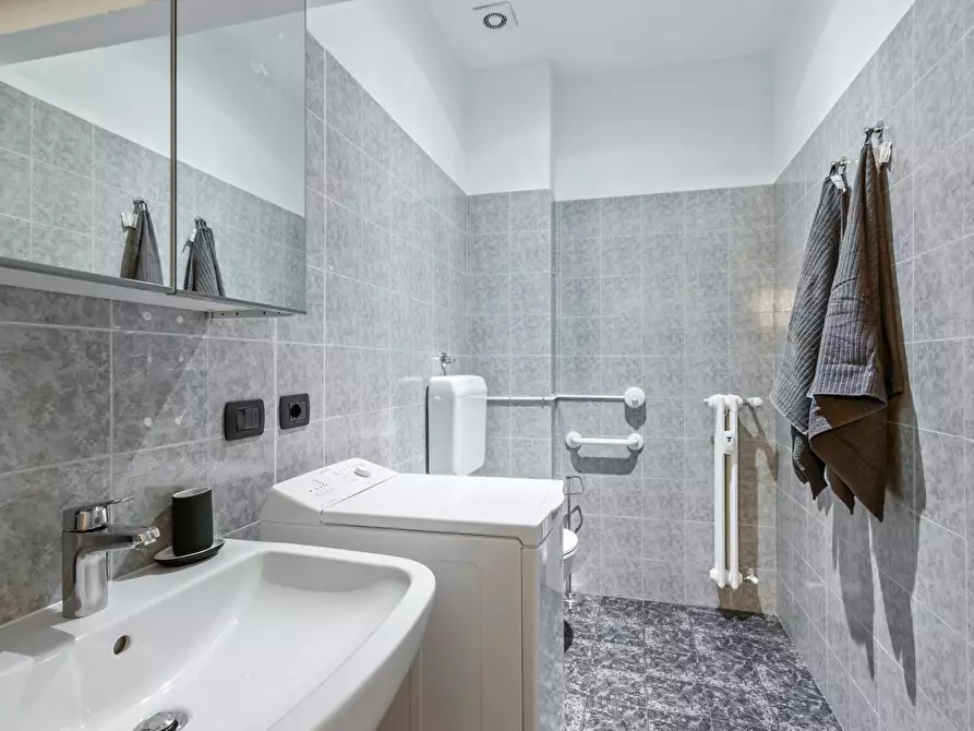 Immagine 4 di Camera in affitto  in Via Giuseppe Massarenti a Milano