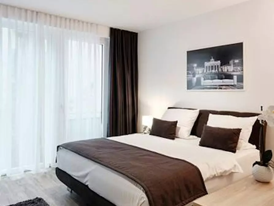 Immagine 1 di Appartamento in affitto  in Brunnenstraße a Berlin