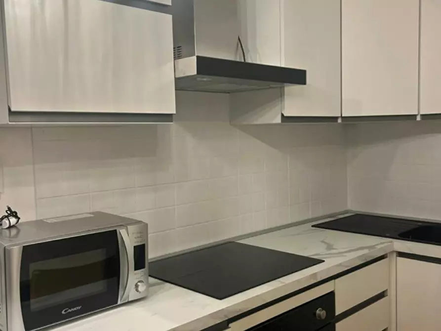 Immagine 3 di Camera condivisa in affitto  in Via Giovanni Battista Sammartini a Milano