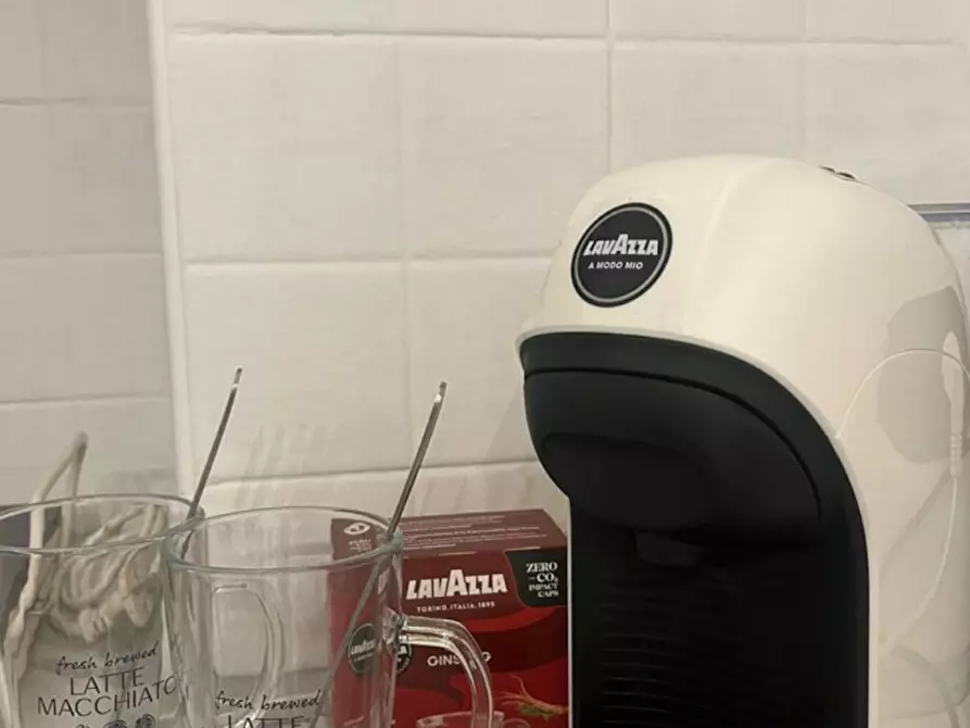 Immagine 4 di Camera condivisa in affitto  in Via Giovanni Battista Sammartini a Milano