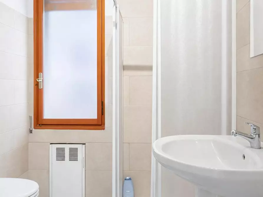 Immagine 10 di Camera in affitto  in Viale Giuseppe Barilli Quirico Filopanti a Bologna