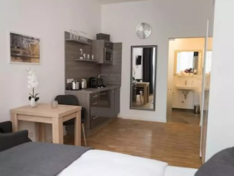 Immagine 4 di Appartamento in affitto  in Brunnenstraße a Berlin