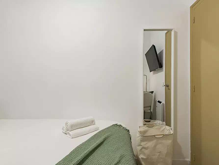 Immagine 6 di Camera in affitto  in Carrer de Còrsega a Barcelona