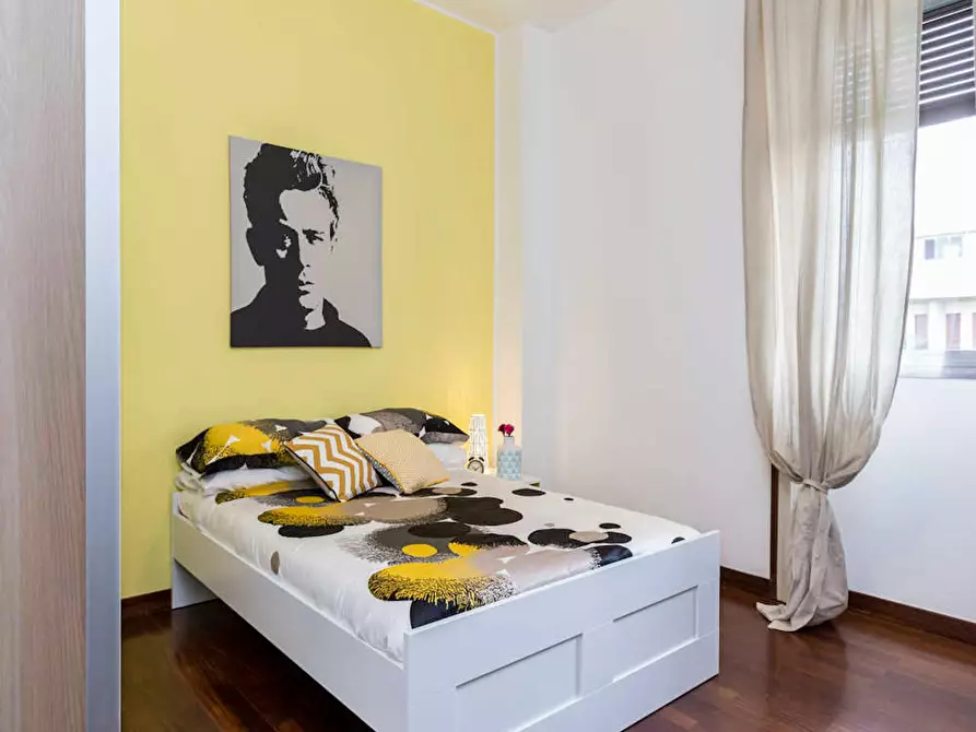 Immagine 3 di Camera in affitto  in Via Giuseppe Frua a Milano