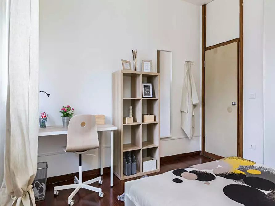 Immagine 4 di Camera in affitto  in Via Giuseppe Frua a Milano