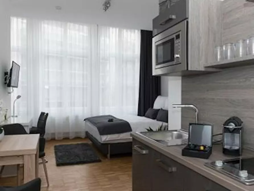Immagine 8 di Appartamento in affitto  in Brunnenstraße a Berlin
