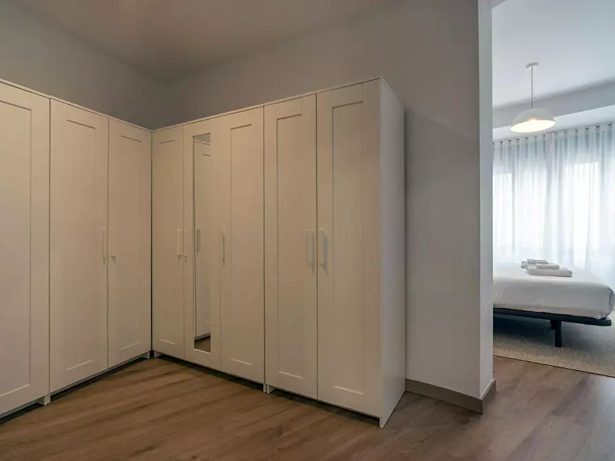 Immagine 6 di Appartamento in affitto  in Calle del Hospital a Valencia