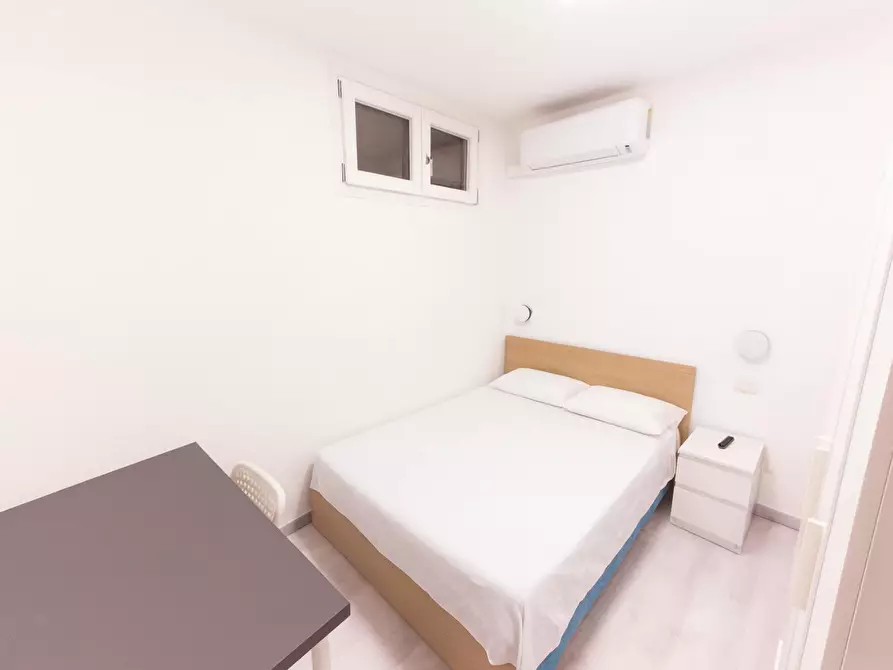 Immagine 1 di Camera in affitto  in Via Privata Claudia a Milano