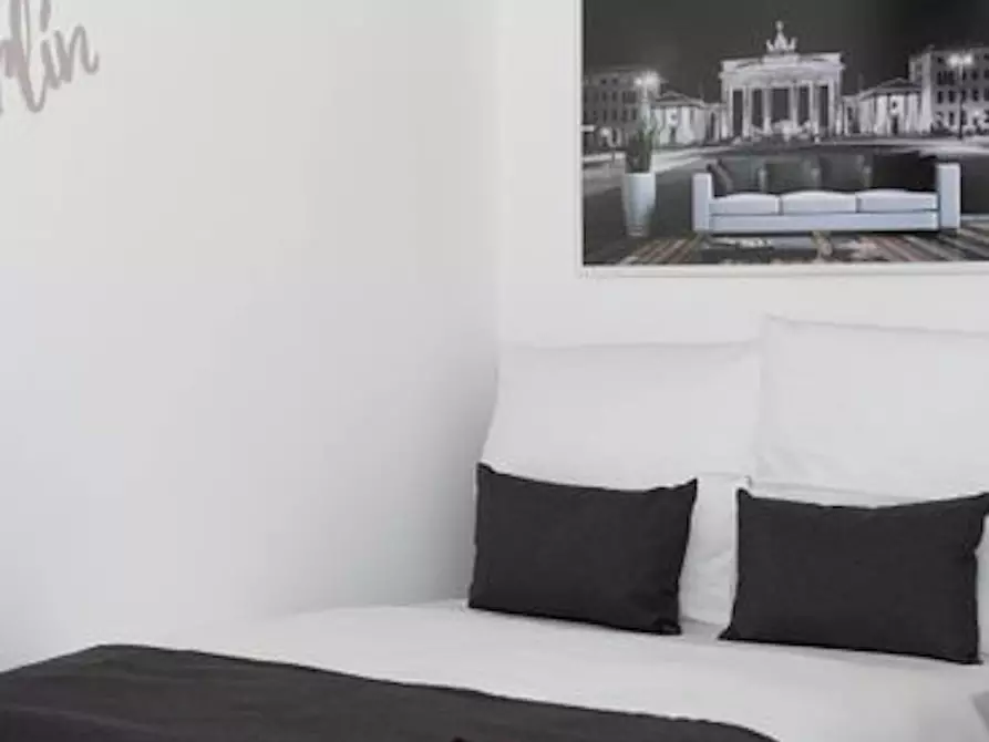 Immagine 1 di Appartamento in affitto  in Brunnenstraße a Berlin