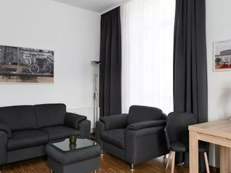 Immagine 3 di Appartamento in affitto  in Brunnenstraße a Berlin