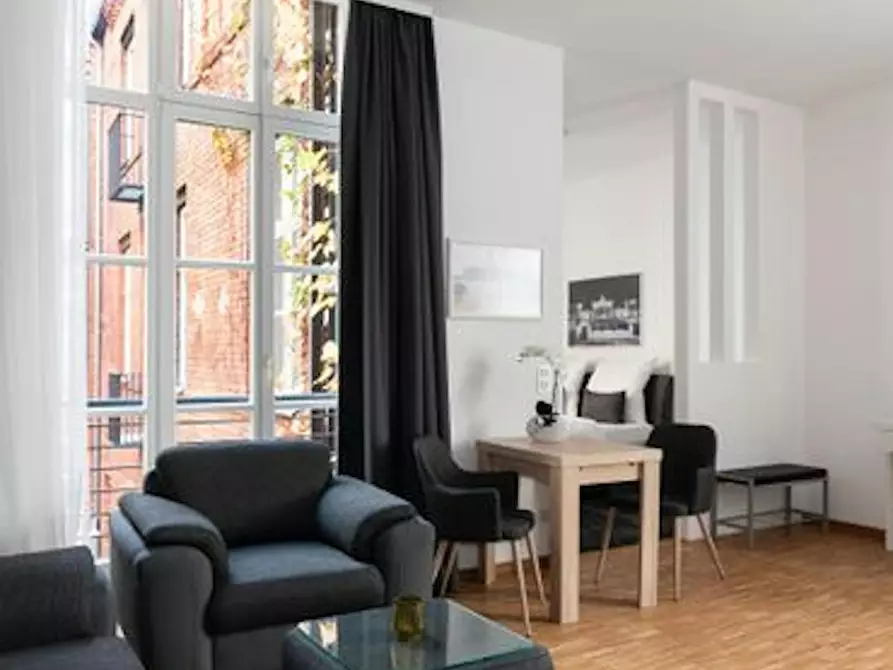 Immagine 4 di Appartamento in affitto  in Brunnenstraße a Berlin