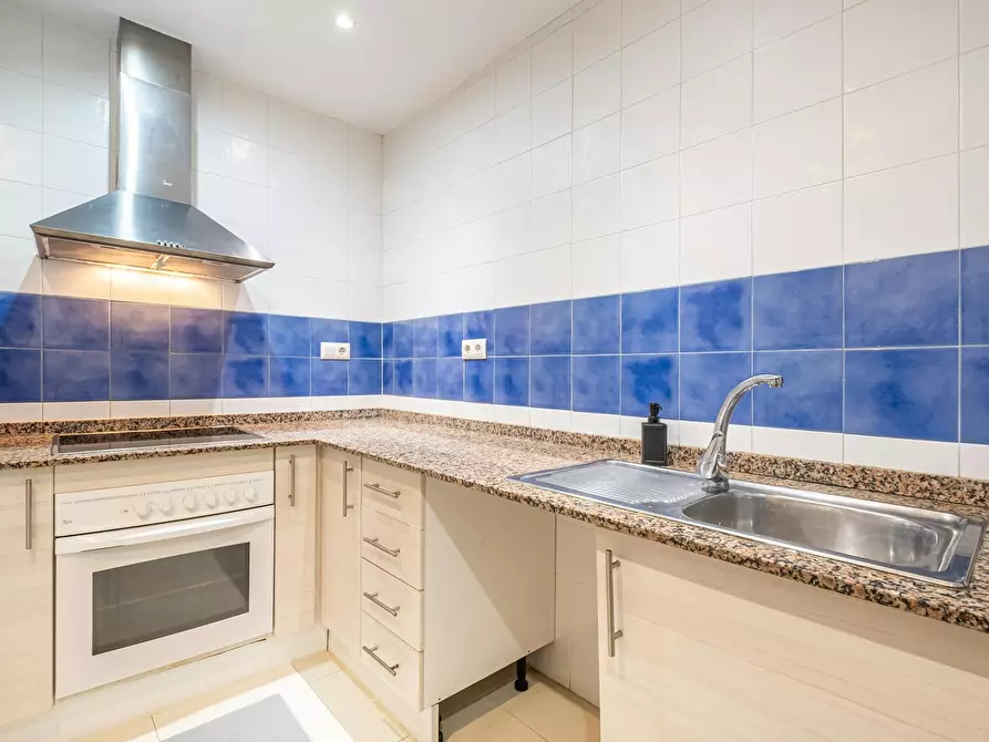 Immagine 7 di Camera in affitto  in Avenida de Aguilera a Alicante/Alacant