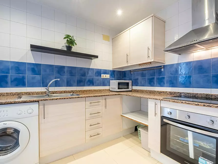 Immagine 4 di Camera in affitto  in Avenida de Aguilera a Alicante/Alacant