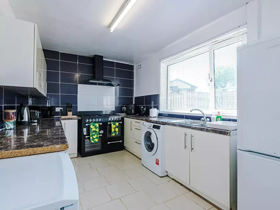 Immagine 8 di Casa indipendente in affitto  in Bertie Street a Queensbury