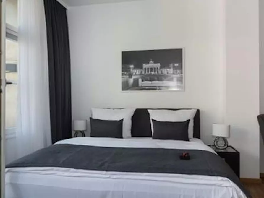 Immagine 2 di Appartamento in affitto  in Brunnenstraße a Berlin