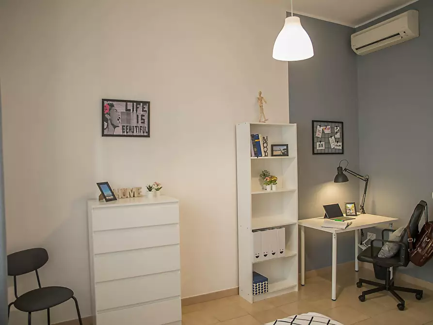 Immagine 5 di Camera in affitto  in Piazza San Francesco D'Assisi a Foggia