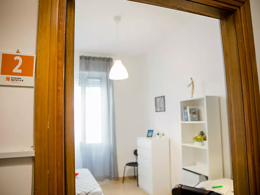 Immagine 1 di Camera in affitto  in Piazza San Francesco D'Assisi a Foggia