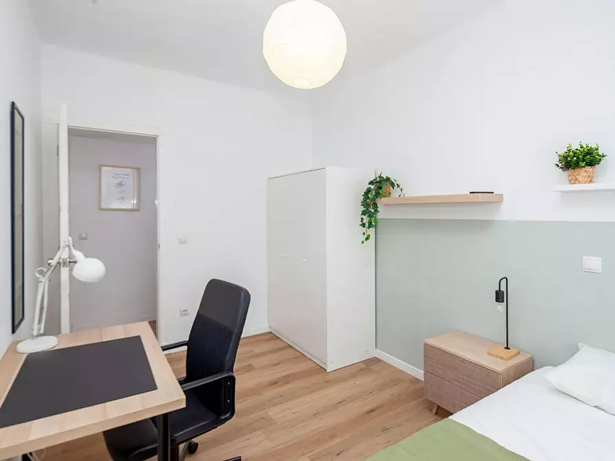 Immagine 3 di Camera in affitto  in Carrer de Rodrigo de Pertegás a Valencia