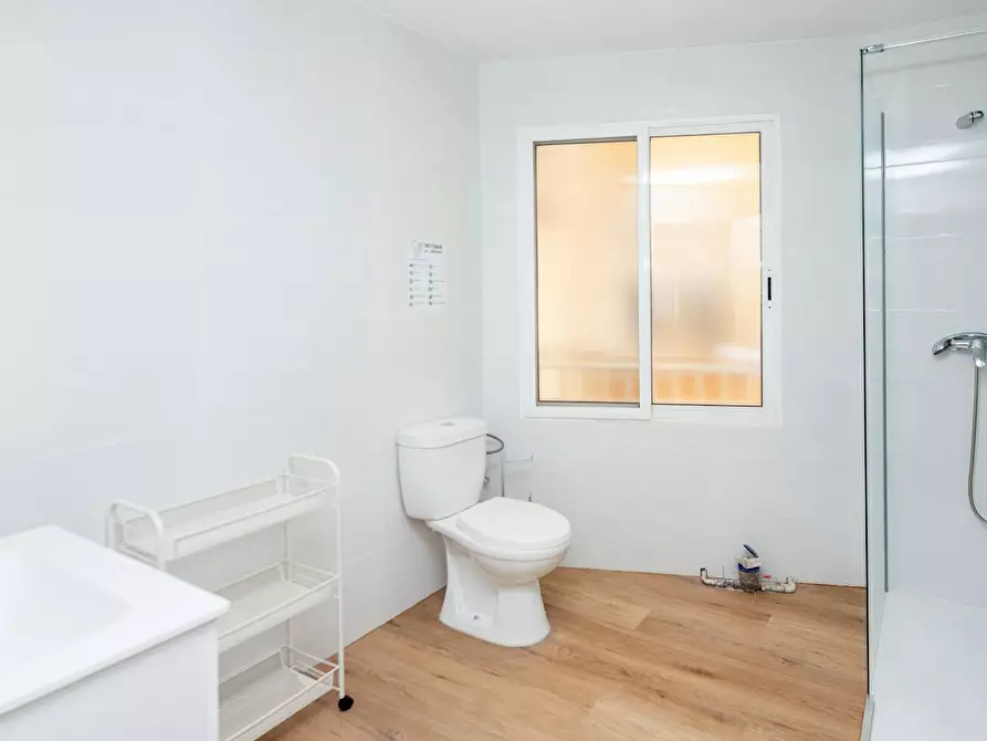 Immagine 5 di Camera in affitto  in Carrer de Rodrigo de Pertegás a Valencia