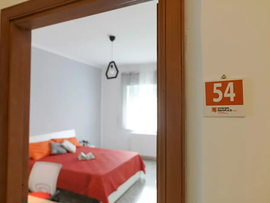 Immagine 1 di Camera in affitto  in Viale Bognar a Pozzuoli