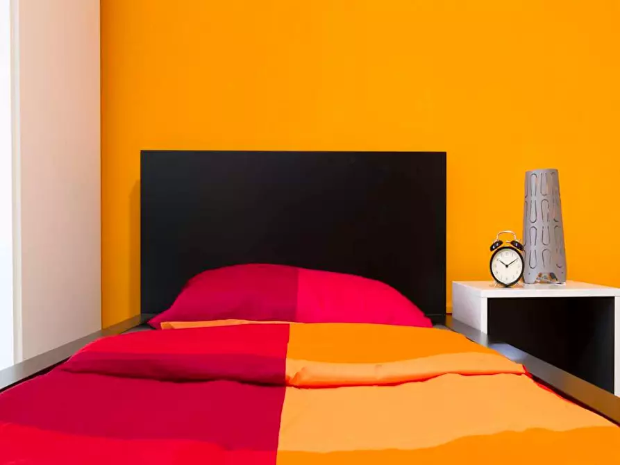 Immagine 1 di Camera in affitto  in Via Savona a Milano