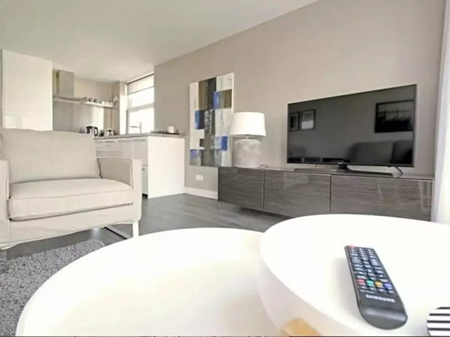 Immagine 2 di Appartamento in affitto  in Haarlemmer Houttuinen a Amsterdam