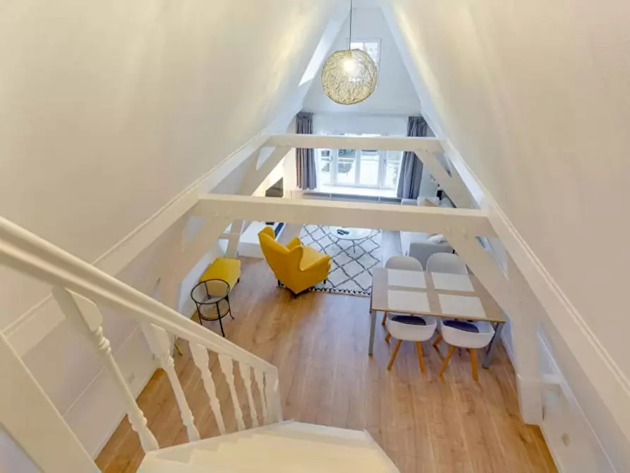 Immagine 2 di Appartamento in affitto  in Warmoesstraat a Amsterdam