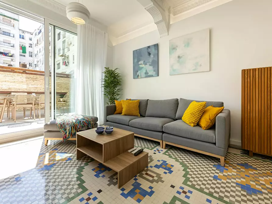 Immagine 4 di Appartamento in affitto  in Carrer de Joaquín Costa a Valencia