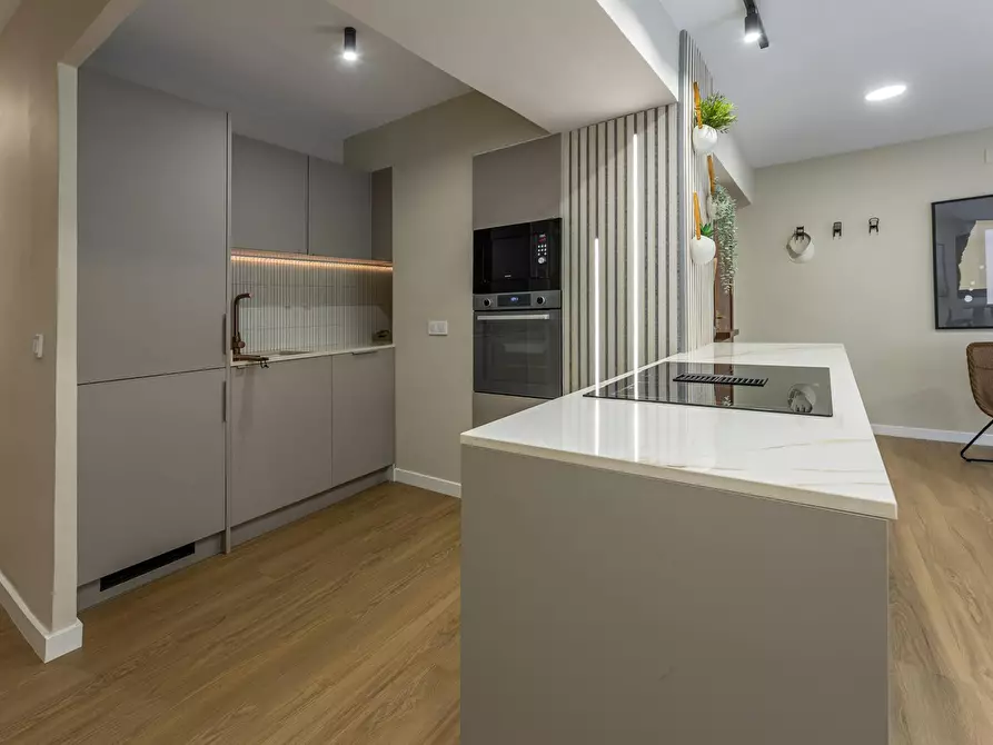 Immagine 10 di Appartamento in affitto  in Carrer de Guillem d'Anglesola a Valencia