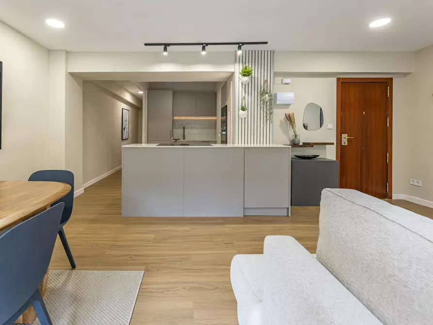 Immagine 8 di Appartamento in affitto  in Carrer de Guillem d'Anglesola a Valencia