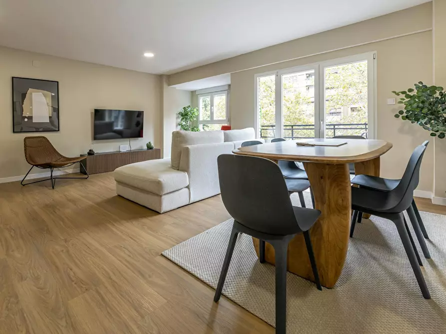 Immagine 4 di Appartamento in affitto  in Carrer de Guillem d'Anglesola a Valencia